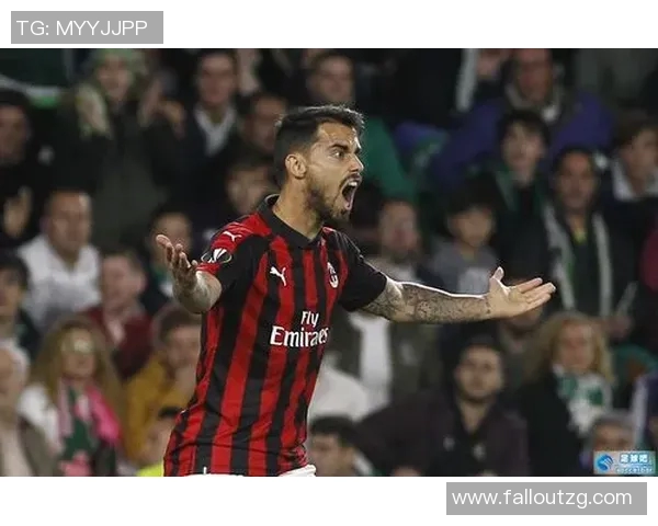 塞维利亚正式官宣签下AC米兰前锋苏索，加强锋线实力