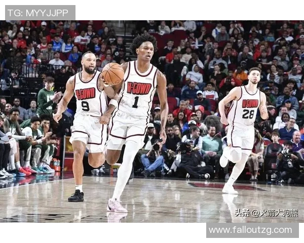 火箭前锋外伤不断,球队阵容饱受摧残 火箭前锋外伤不断,球队阵容饱受摧残